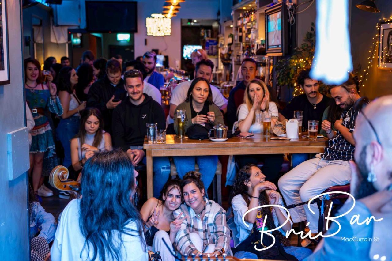Bru Bar & Hostel Cork Eksteriør bilde