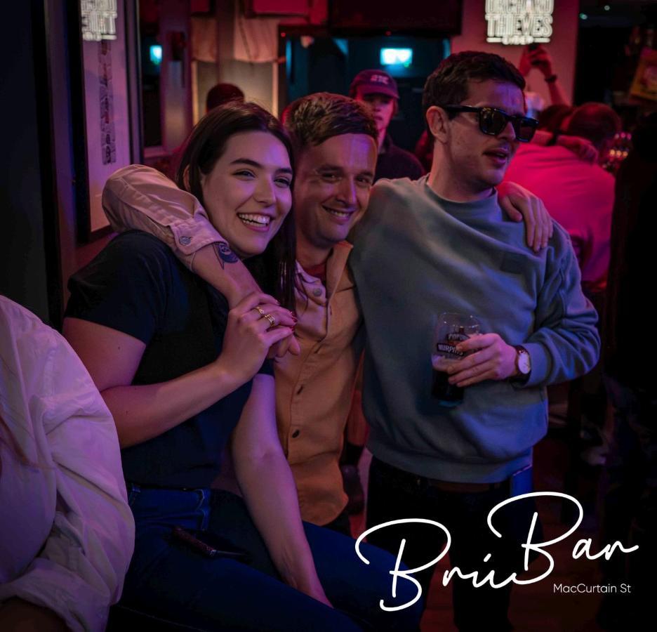 Bru Bar & Hostel Cork Eksteriør bilde